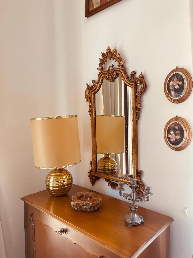 Appartamento Retro-Chic In La Spezia Buitenkant foto