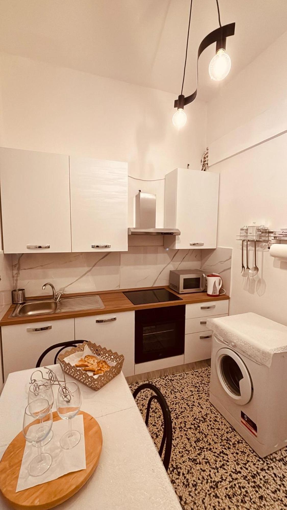 Appartamento Retro-Chic In La Spezia Buitenkant foto